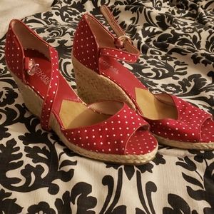 Michael Kors Pok a dot Wedges